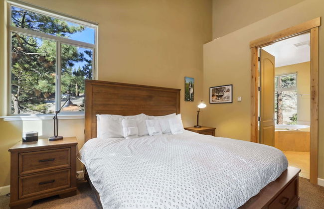 Heavenly Mountain Chalet - Skiing, Pets, Hot tub - Foto 2