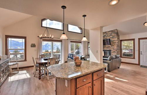 Gorgeous Twin Lakes Home with Deck Overlooking Mtns! - Foto 9