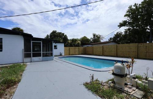 Cozy Little Villa in the Heart of Cocoa POOL HOUSE - Foto 37