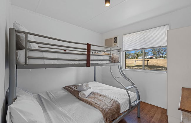 Crows Nest Tourist Park - Photo 12