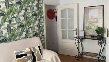 Acogedor apartamento en pleno corazón de Triana - Foto 3