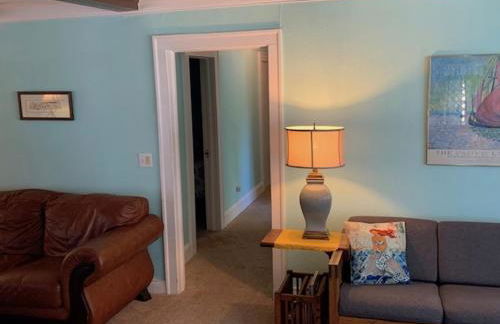 Historic Beach Side Getaway - Pet friendly, WiFi cottage - Foto 15