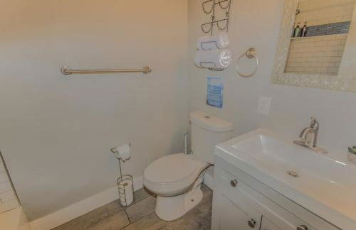 Reno Retreat 3 King Beds by Casinos and University - Foto 10