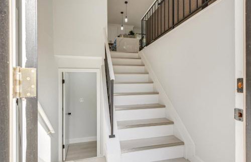 Near Top Attractions Deck Dining at Severn Home! - Foto 23