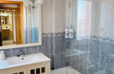 Apartamento con terraza y piscina en Malgrat de Mar - Foto 13
