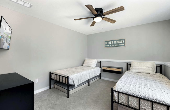 The Lake Shack Waterfront Life - Photo 6