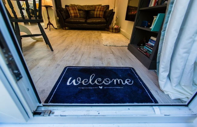 Oakley Country Retreat-1 Bed-garden-free Parking - Photo 36