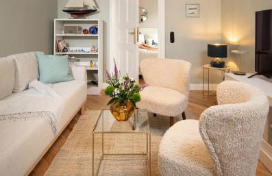 Kapitaenshaus in Wasserlage! Traumapartments Warnemuende - Foto 28