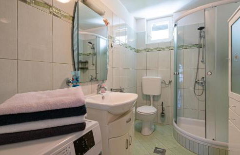 Awesome Home In Barban With Jacuzzi - Foto 6