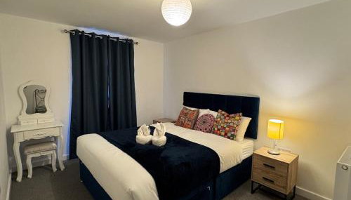 town centre 3, 1st floor, king bed entire flat - Foto 1