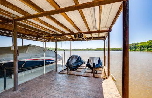 Views and Private Dock Lakefront Eustace House! - Foto 34