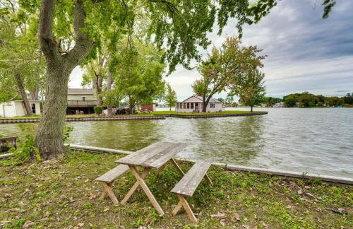 Island Retreat on Pistakee Lake Deck and Gas Grill! - Photo 28