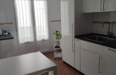 Chalet con amplio jardín - Foto 9