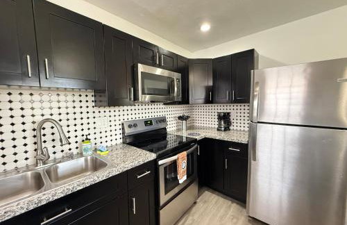 Home Sweet Home Near Malls and Airport and Hwy - Photo 18