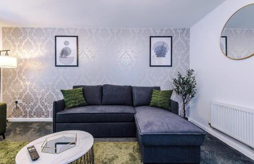 NEW! Presented by LTJ Prime Key Properties, Driveway Parking, Free WiFi - Foto 17