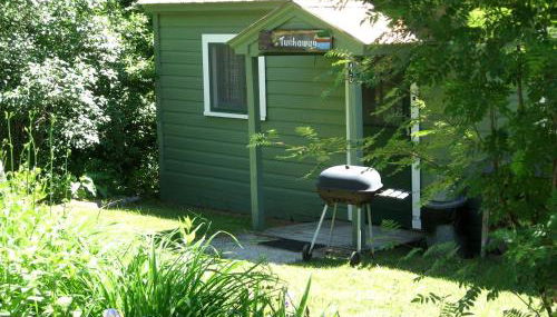 Family-Friendly Cabin Rental with Private Porch near Lake George, New York - Foto 5