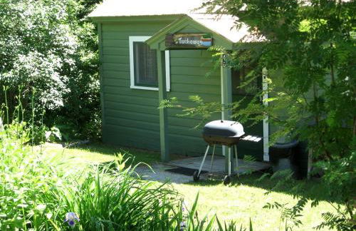 Family-Friendly Cabin Rental with Private Porch near Lake George, New York - Foto 5