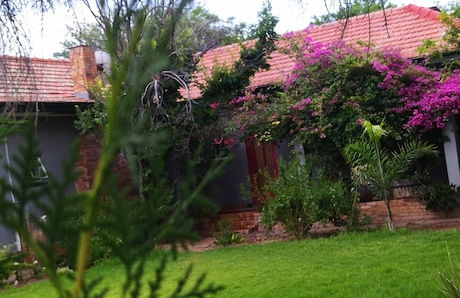 Immaculate 2-bed Garden Cottage in Beaufort West - Foto 17