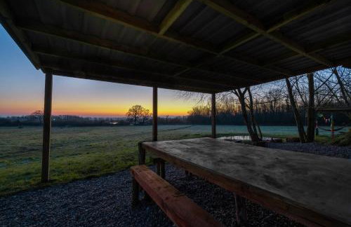 Arcadia Safari Tent in private 5 acre field - Foto 6