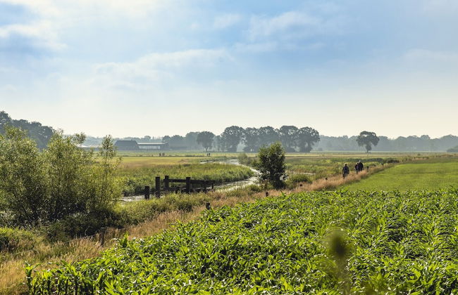 Fine Chalet near Water with Woodfired Hot Tub - Foto 23