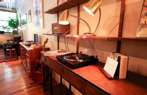 Artistic Vintage Loft in Williamsburg - Photo 20