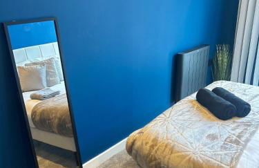 Modern Central Manchester Condo Next To AO Arena - Parking - Local Attractions - Foto 22