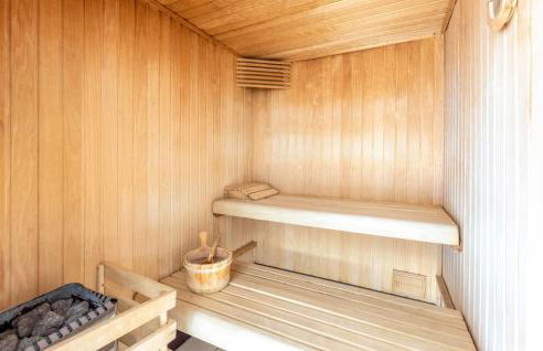 Awesome Apartment In Saint-Pancrace - Foto 7