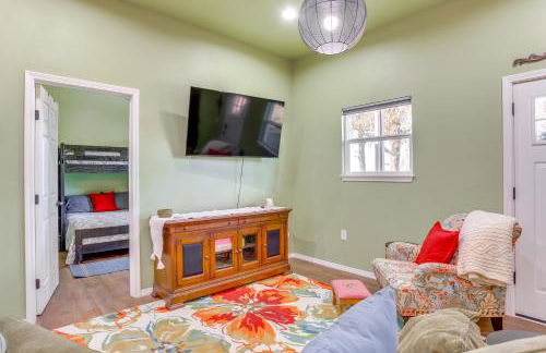 4 Mi to Lazy E Arena Horse Lovers Haven with Grill - Photo 5