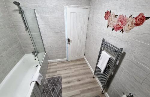 *11BR* Setup for your most amazing relaxed stay + Free Parking + Free Fast WiFi * - Foto 34