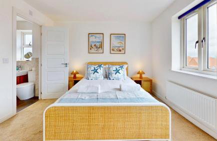 Weldon Road - Townhouse Overlooking the Park with Parking - Foto 11