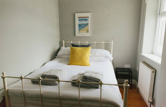 Family Home in Newquay, Parking, 3 min Walk Beach - Foto 2