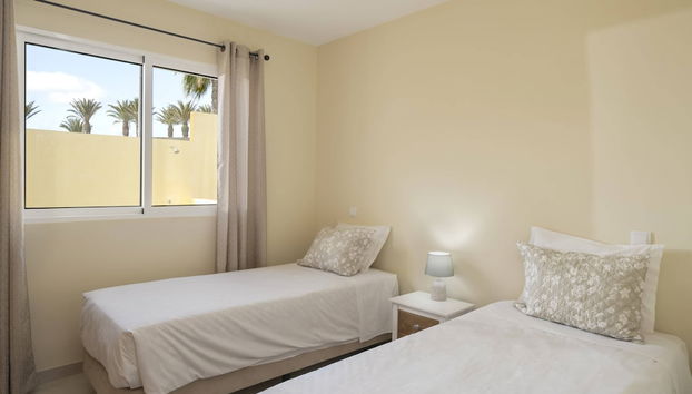 Family Vacation on Golden Island, La Maison Dorée - Foto 2, Zimmer