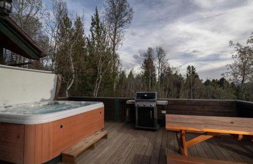 Alpine Recharge by KABINO Huge Views Hot tub Garage PS3 WiFi Loft - Foto 34