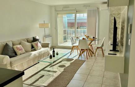 Juana YourHostHelper - Photo 36