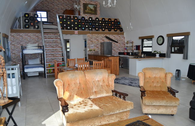 Arch Cabins Self Catering - Photo 18