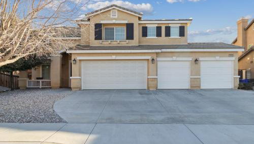 5BR 3BA Home - King Beds - Fast Wifi home - Foto 2