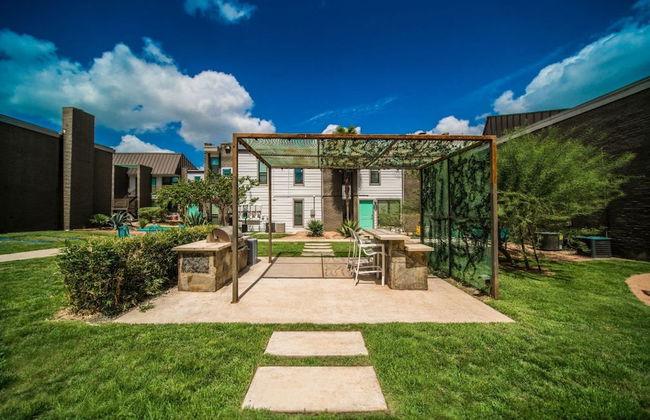 Spacious and Chic King Bed 2BR Suite 5 Min to DT - Foto 15