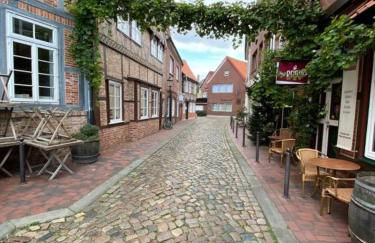 Buxtehude Altstadt Wohnung 82qm! 5 Schlafplätze! - Photo 1