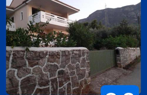 A modern farmhouse with big garden - Foto 1