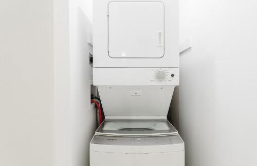 Modern Boca Condo Near FAU - 2 KING BR, Pool - Foto 12