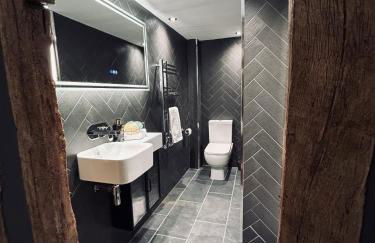 The Foremans House, With Hot Tub, A luxurious Historical pre 16th Century Grade II Listed House, location Essex in a picturesque Village, Country Pub In walking Distance - Foto 54