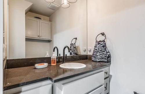 Cozy 1-Bedroom Retreat in Tulsa - Photo 23