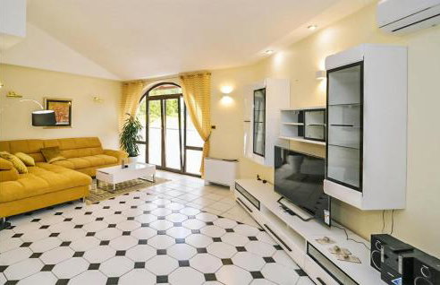 Pet Friendly Home In Jurdani With Sauna - Foto 3