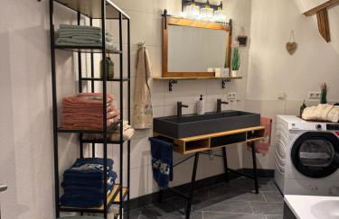 Haus der Geschichten - Photo 13