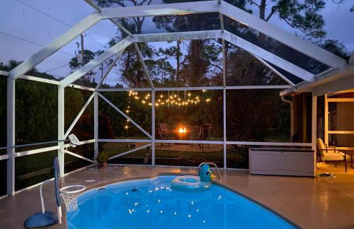 Pool and Fire Pit Family-Friendly Palm Bay Home! - Foto 27