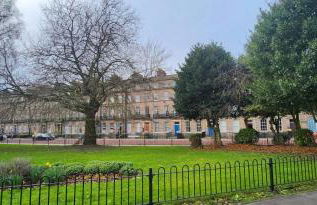 Elegant Apartment in Hamilton Square Free Parking - Foto 35