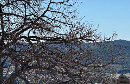 Studio le Nid, vue mer, village et collines avec terrasse - Foto 8