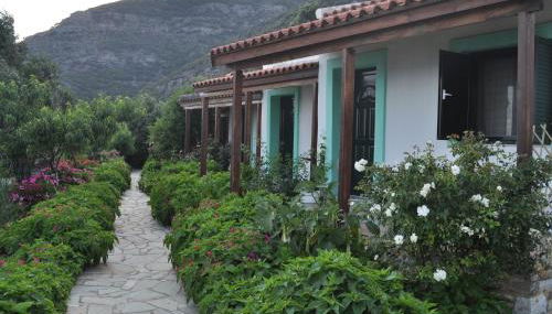 ΤΟΥΡΙΣΤΙΚΕΣ ΕΠΙΠΛΩΜΕΝΕΣ ΚΑΤΟΙΚΙΕΣ φροσω χωριατη - Foto 2, Garden