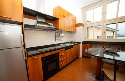 Little Marina Apartment - Lake Como East Side - lake front - Foto 16