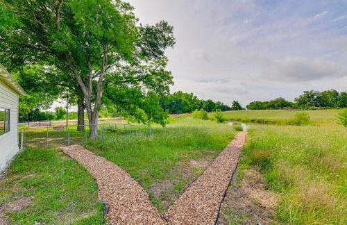 Blue Ridge Retreat on 10-Acre Farm Rural Reset! - Foto 31